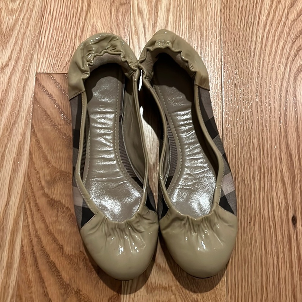 Burberry Ballet Flats